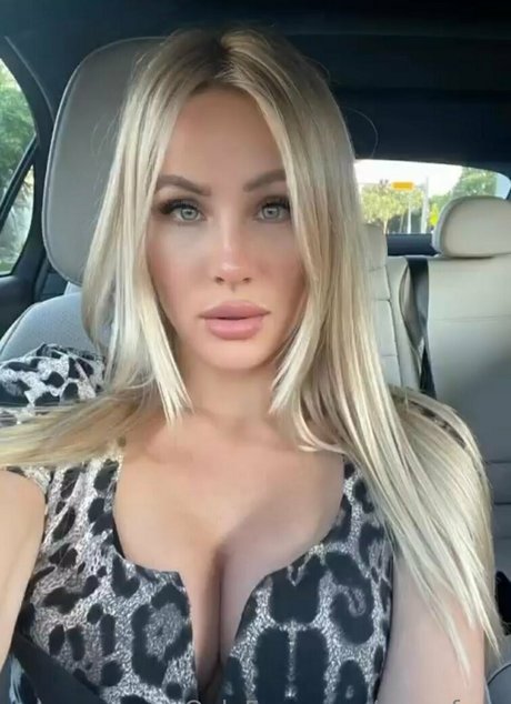 roxyyfoxx OnlyFans Leak