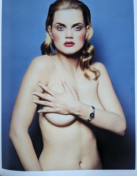Guinevere Van Seenus Nacktbilder von OnlyFans