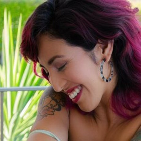 Asiri sg OnlyFans nackte Brüste