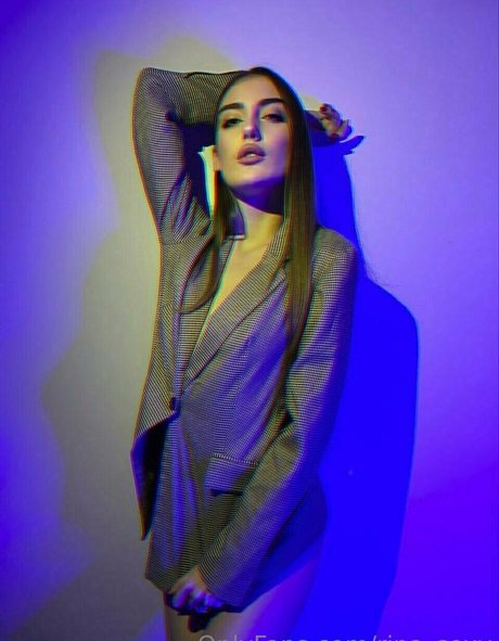 ebenholz-bikini onlyfans schön nackt Selfie