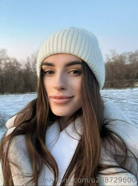 annie minor Sextape OnlyFans Nacktbilder