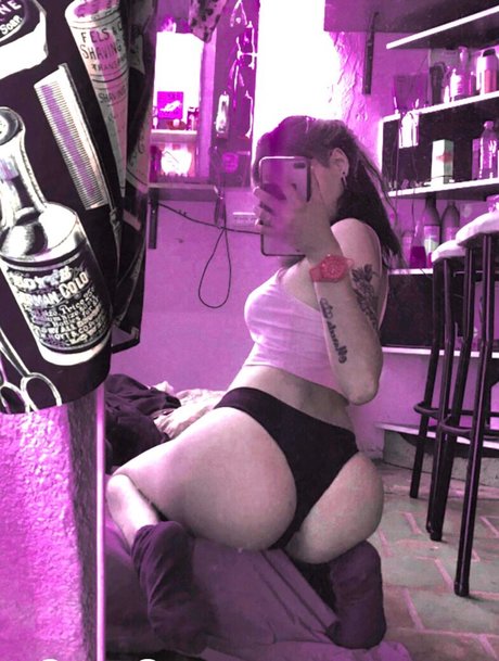 Mileey Vigo OnlyFans Arsch Leak