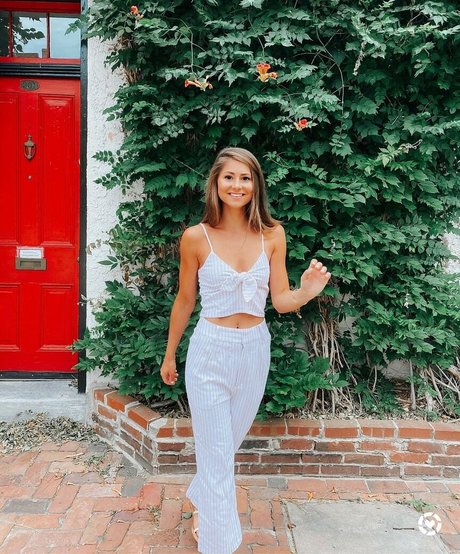 Hailey Lower Füße OnlyFans