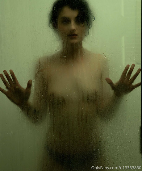 anatlphotos OnlyFans nackt