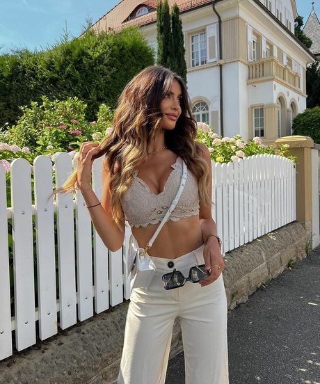 Sarah Sunita Nacktbilder-Leaks von OnlyFans