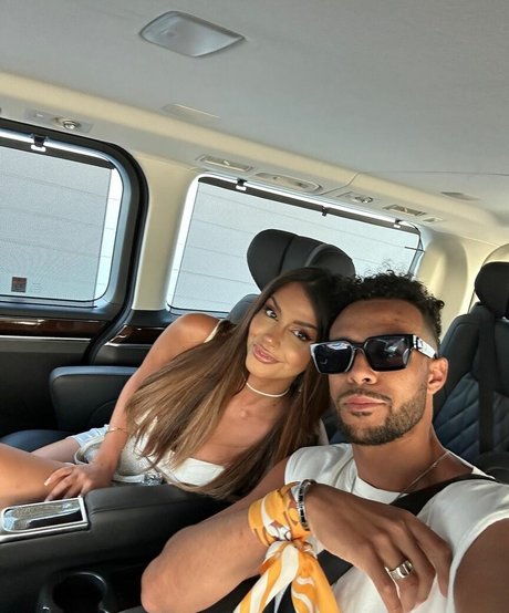 Sarah Sunita Nacktbilder OnlyFans geleakt