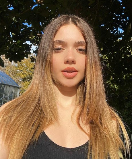 Melike Saygin Nacktpornos auf OnlyFans