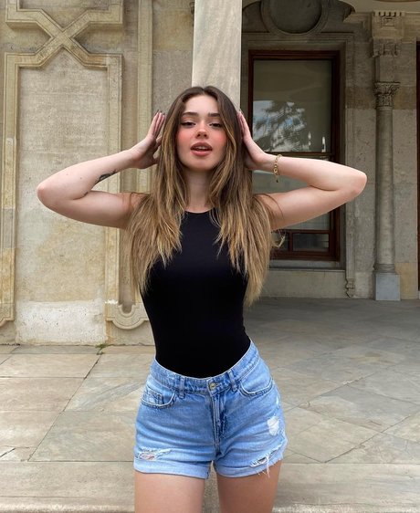 Melike Saygin Nacktbilder OnlyFans geleakt