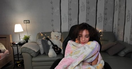 Ella Flare Nacktbilder von OnlyFans