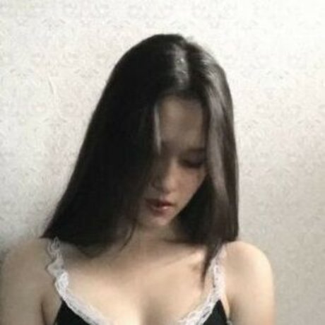 yiwedk OnlyFans nackt