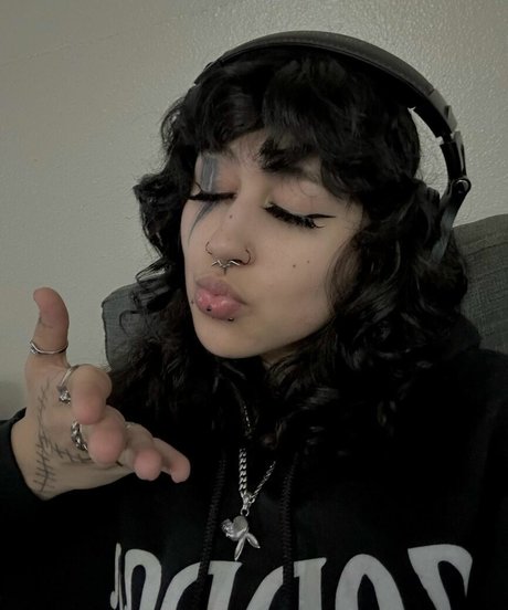 Suedmza XXX OnlyFans