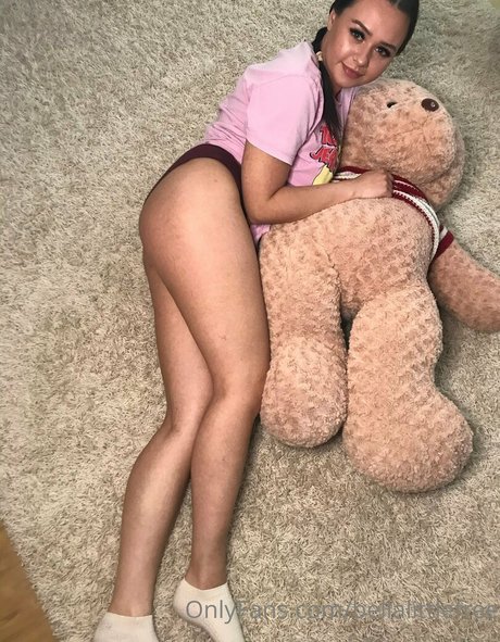 bellalittlefree22 Nacktpornos auf OnlyFans