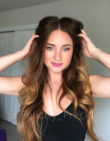 Felicity Freckle Nacktbilder von OnlyFans
