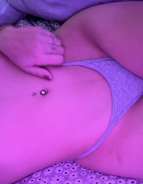 shinitaiix OnlyFans nackte Brüste