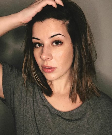 Elspeth Leak von OnlyFans Pornografie