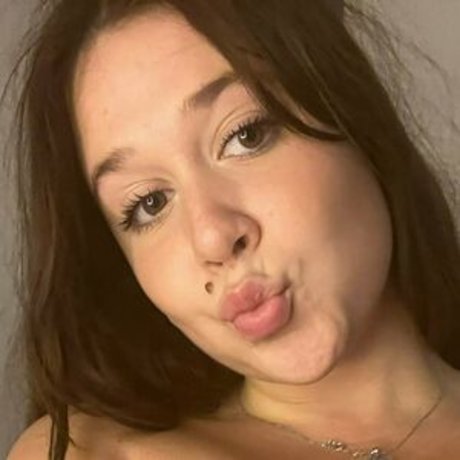 Summs Biley Nacktbilder von OnlyFans