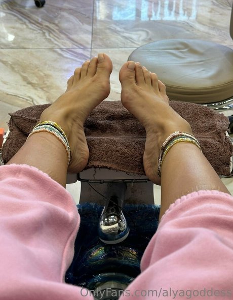 alyagoddess OnlyFans