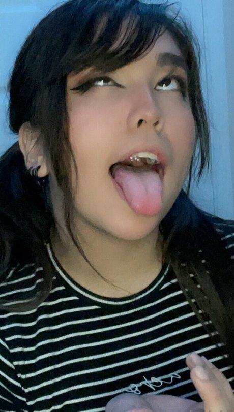 yandericia OnlyFans Gratis Porn