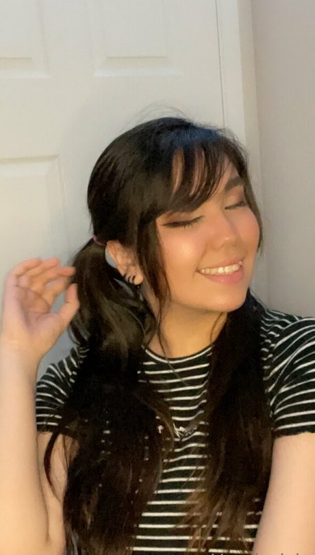 yandericia Joi OnlyFans