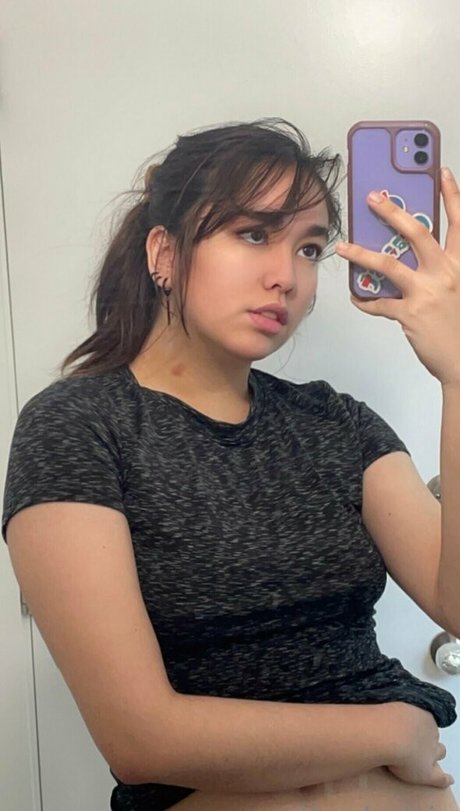 yandericia Leaked OnlyFans Sex