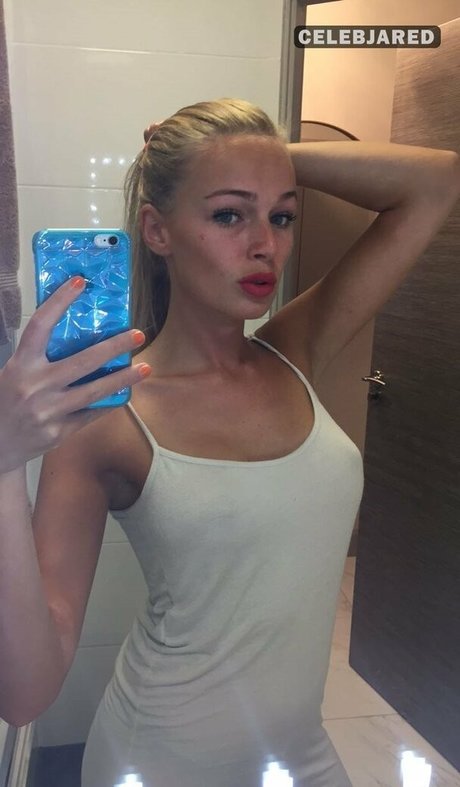 Frederikke Bach OnlyFans-Fotos