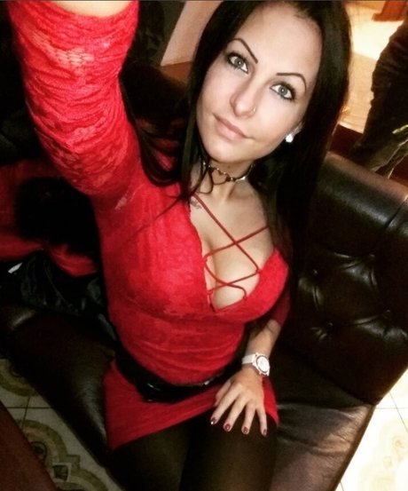 Borsod Nacktbilder von OnlyFans geleakt