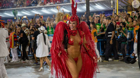 Paola Oliveira OnlyFans Striptease