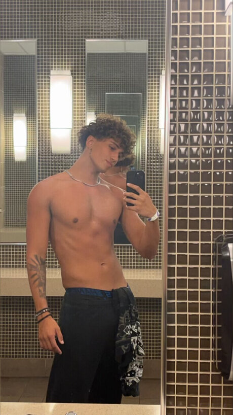 Vlazah Gratis OnlyFans