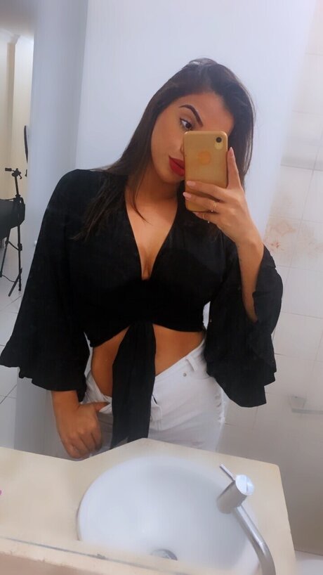 Mel Maia Nacktbilder von OnlyFans