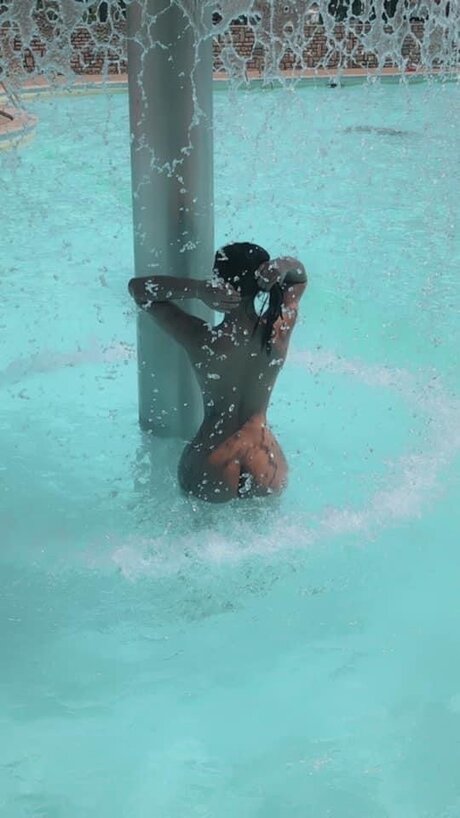 ZeyNep ELLEN Nacktpornos auf OnlyFans