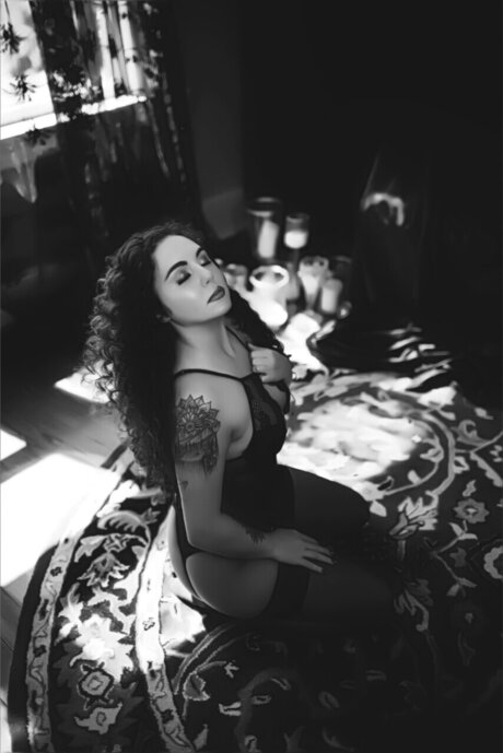 The Lil Kinky Harlot OnlyFans-Bilder