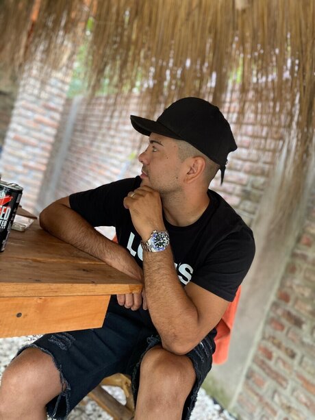 Ezequiiel Brüste OnlyFans