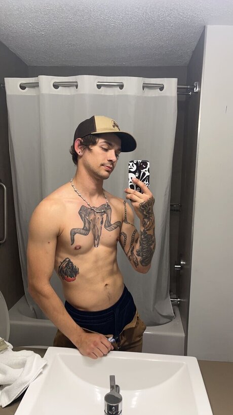 Gage Henry OnlyFans-Post