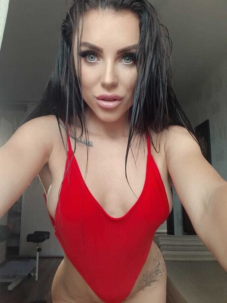 Lilit Sexwife Leak von OnlyFans-Inhalten