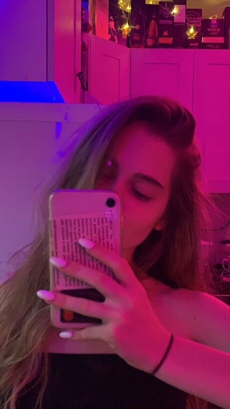 Ecsodia Nackt geleakt OnlyFans