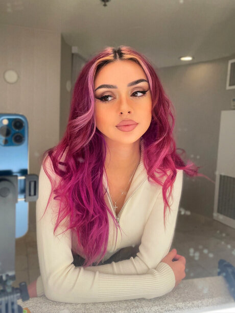 Melly FREE_ OnlyFans Strip