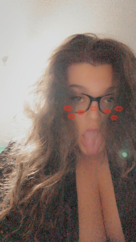 Big titty babe NSFW OnlyFans