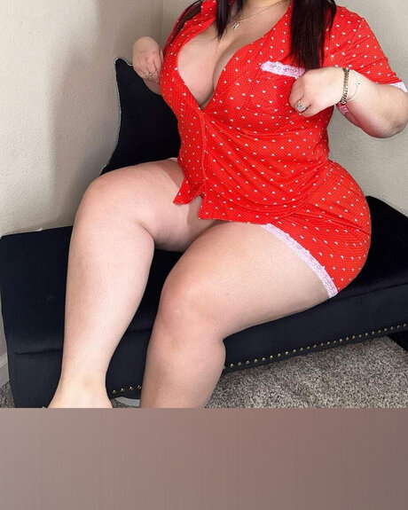 Nadinediva Nacktbilder von OnlyFans