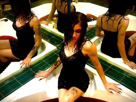 _Elly_ Nacktbilder auf OnlyFans