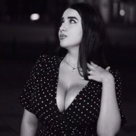 Sara Black Brüste OnlyFans