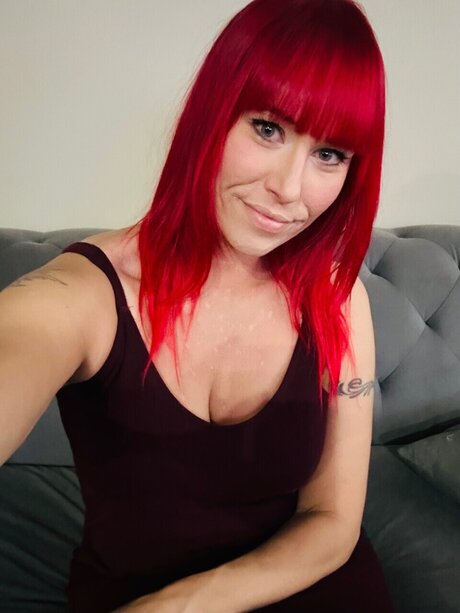 RedHotVixen OnlyFans-Leaks