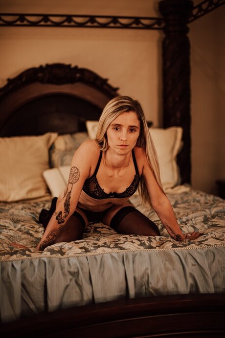 OneOfAKind_ OnlyFans Bilder