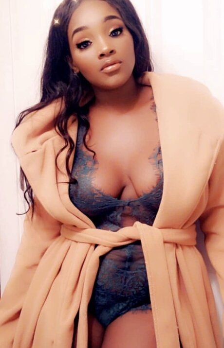 OnyXxx Nacktbilder von OnlyFans