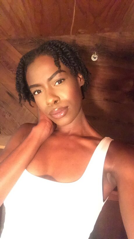 GLAMNATURENEXTDOOR XXX OnlyFans