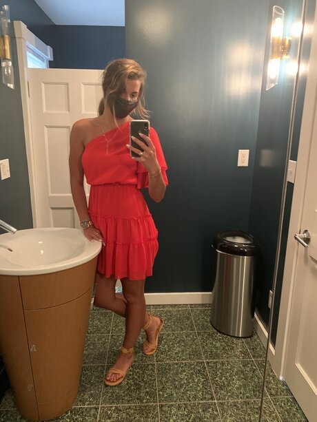 Lillie Claremont Nacktbilder von OnlyFans geleakt