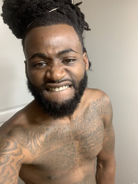 BiG SLANGER Titten OnlyFans