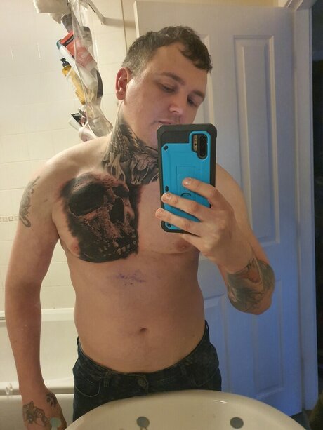 H34RTLES5 OnlyFans Modelfoto