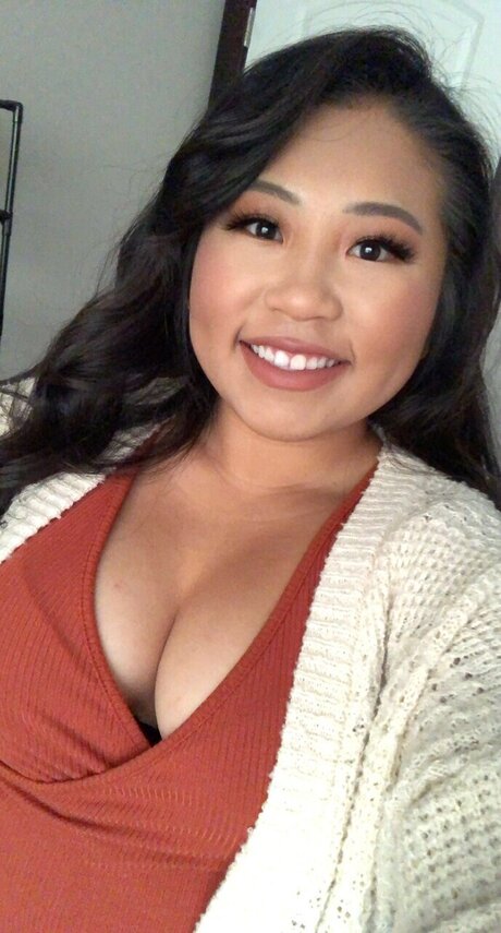 Nesheirs Moua OnlyFans-Leak