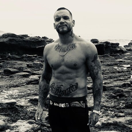 Enzo Suavecito Strip OnlyFans