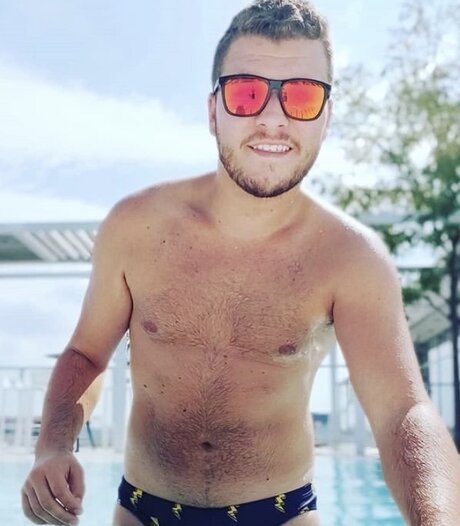 Vic Holbrook Nacktbilder von OnlyFans